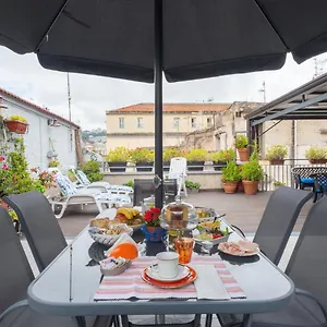 Bed & Breakfast La Terrazza Ai Miracoli, Napoli